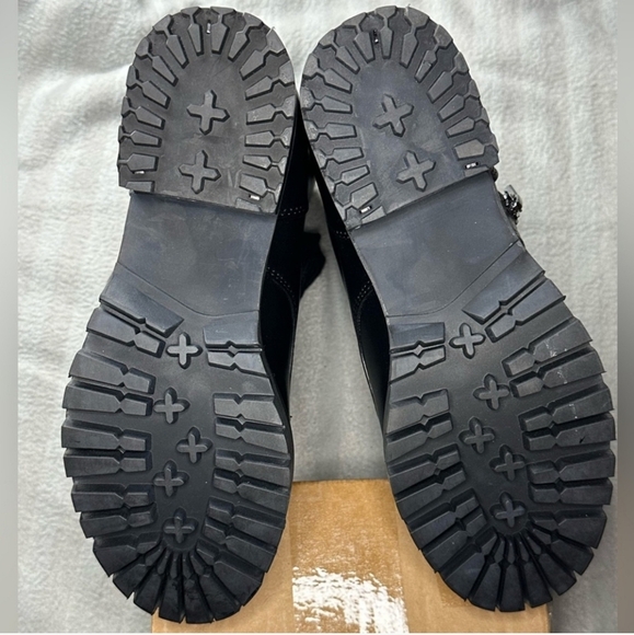 Capezio Swag Combat Boot - Picture 5 of 5